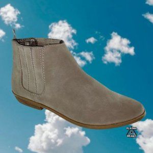GAP Taupe Suede Chelsea Boots 8